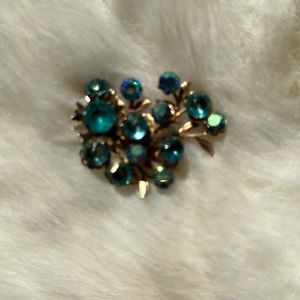 TEAL BLING ACRYLIC RHINESTONES VINTAGE BROOCH